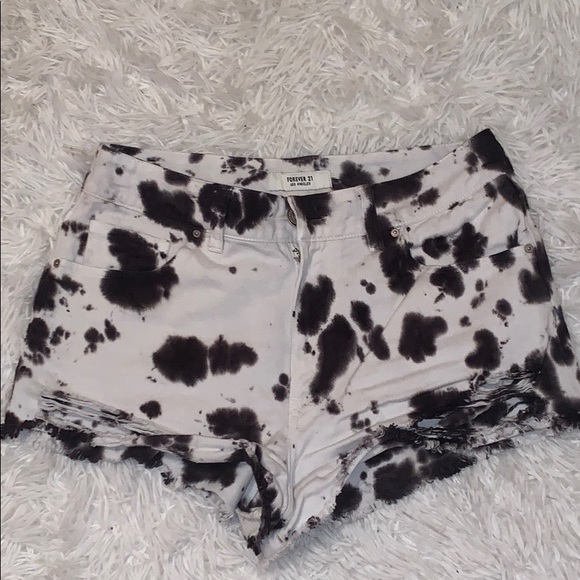 Denim Black and White Shorts - Picture 2 of 3